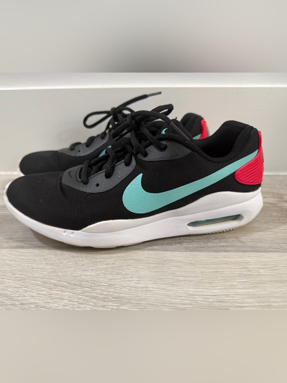 Nike Air Max Oketo Black Teal Swoosh Pink Women’s Sneakers Gym Shoes Size 9.5